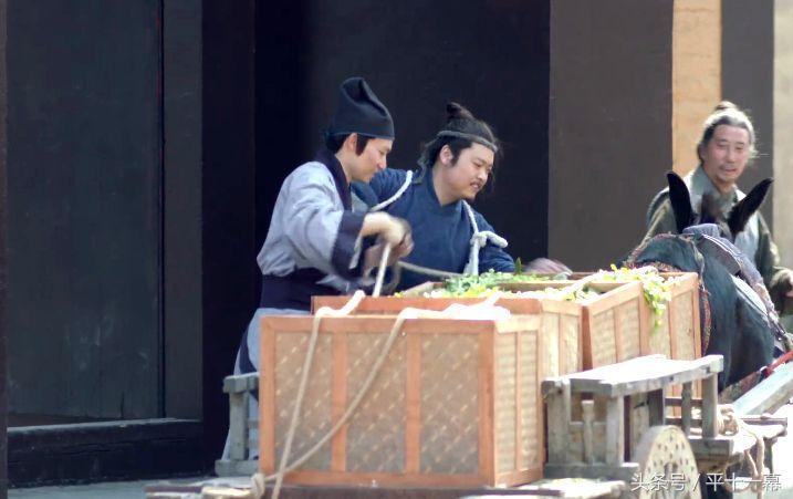 缘分天定，老板送菜中得知顾客英勇救子