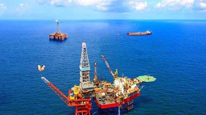 中国需要进口多少石油？全面解析与预测