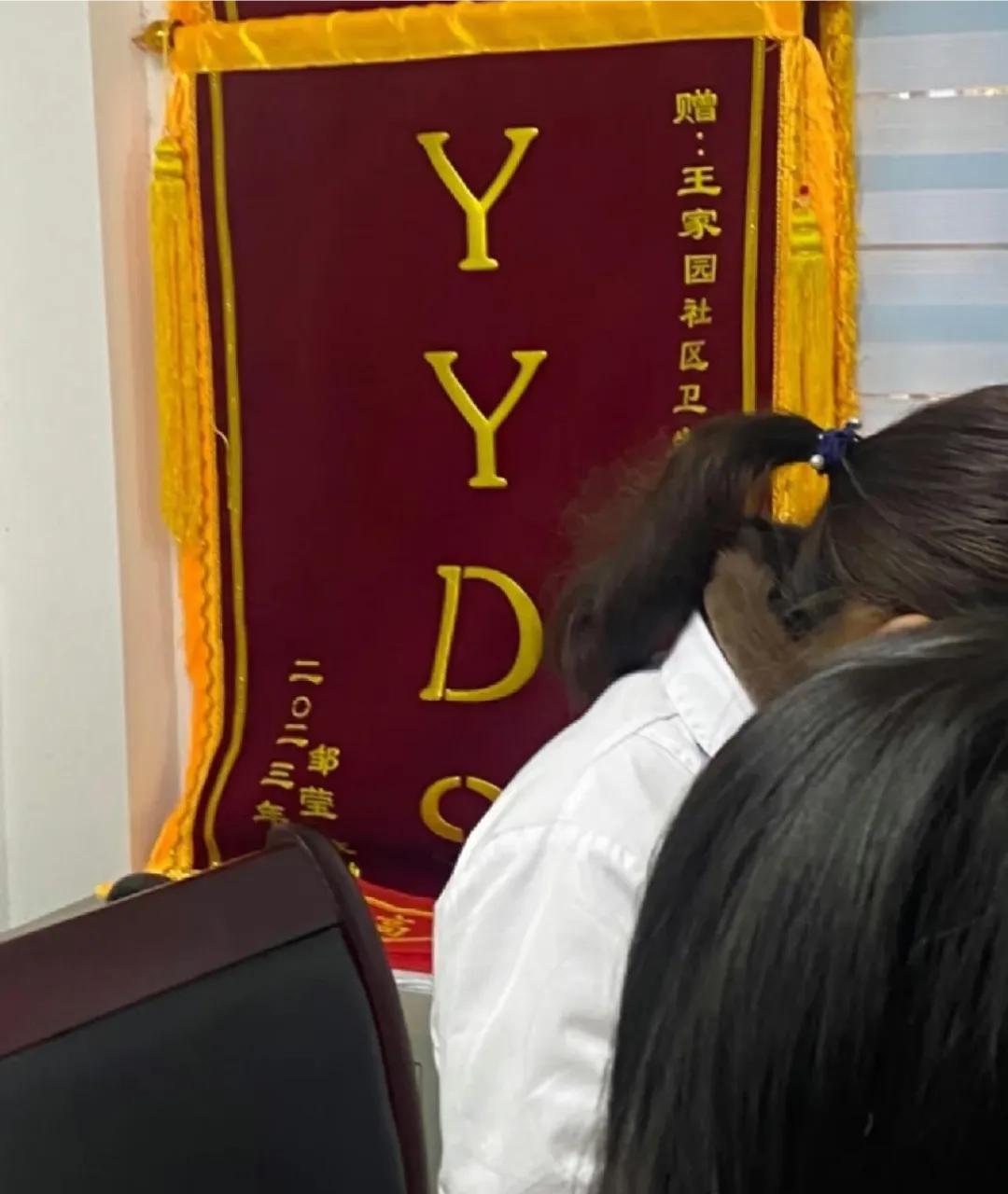 舞动青春，00后女孩的舞蹈魅力——从跳舞视频看她们的自信与风采