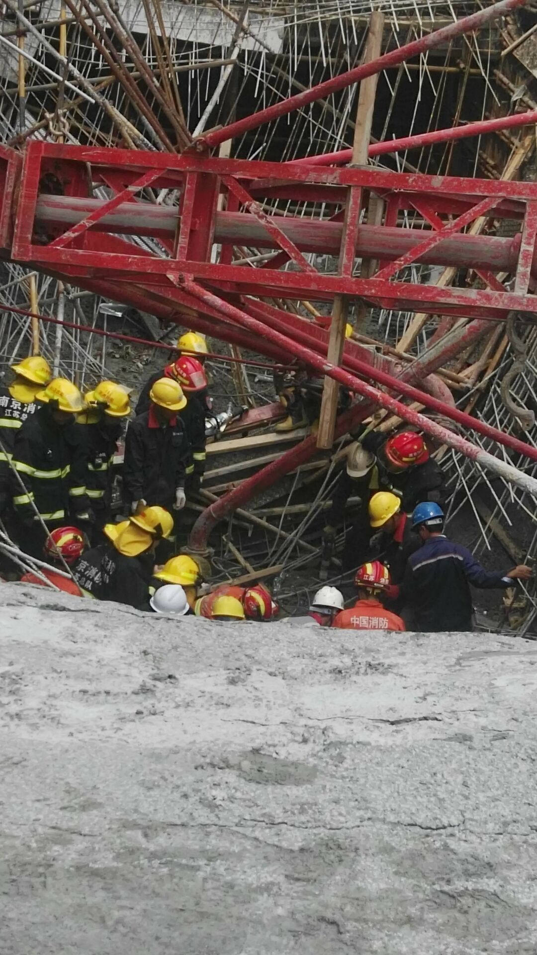 施工现场坍塌致3死，事故背后的警示与反思