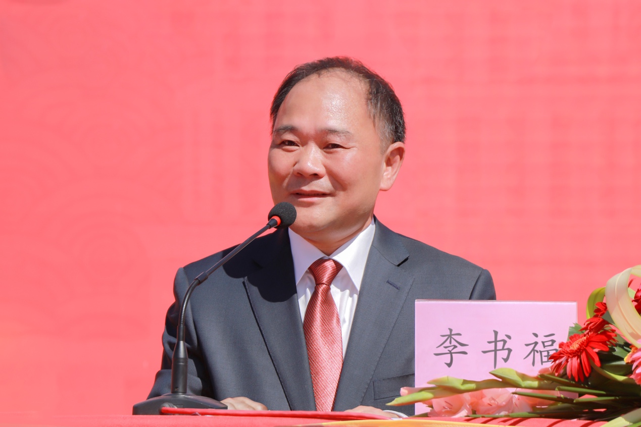 李书福称学历不等于能力，能力与学历的辩证思考