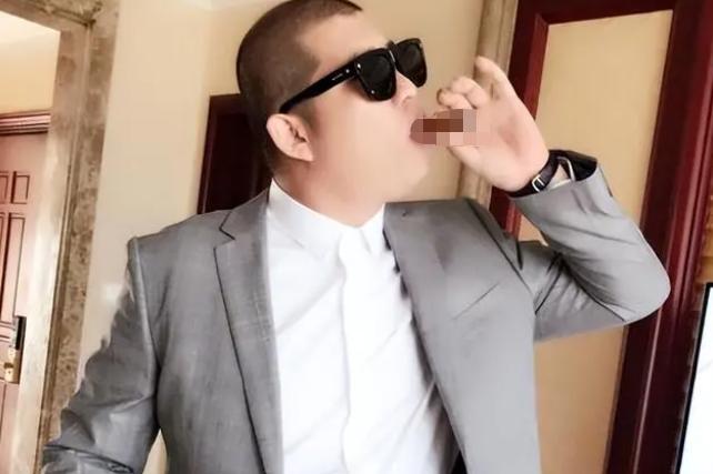 网红炫富被禁言多久？探究背后的故事与启示