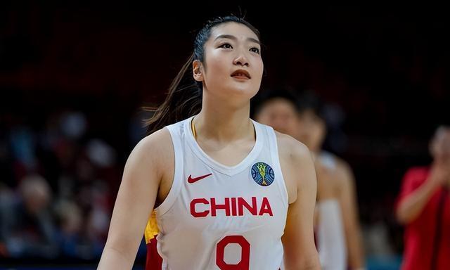 你对李梦落选国家队的分析与看法