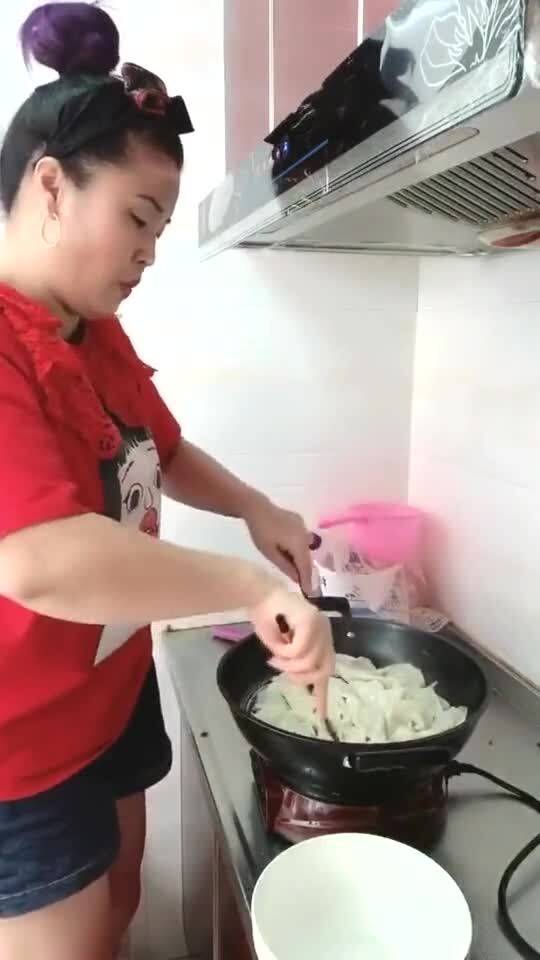 误吞勺子半年后的惊人发现