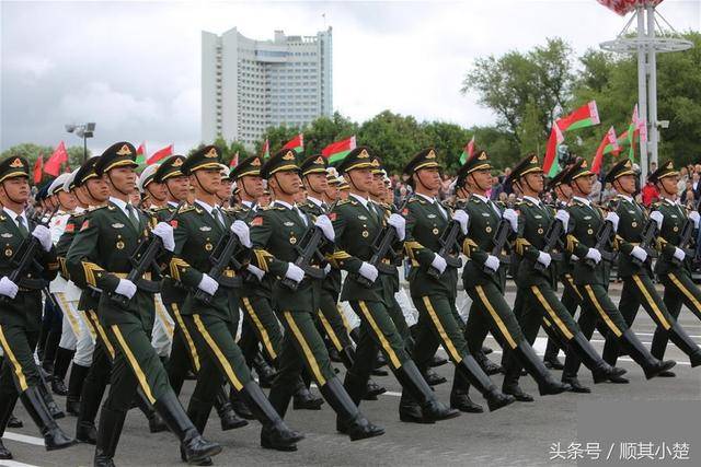 六代机是否亮相今年阅兵式，期待与猜测