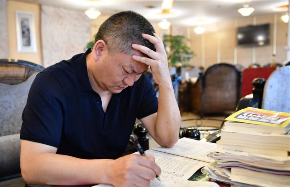 梁实说今年高考成绩，深度分析与观察