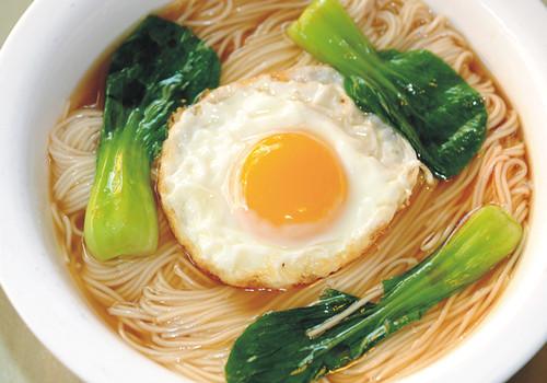 宝宝吃长寿面会掉资质吗？解读关于婴儿饮食的误区
