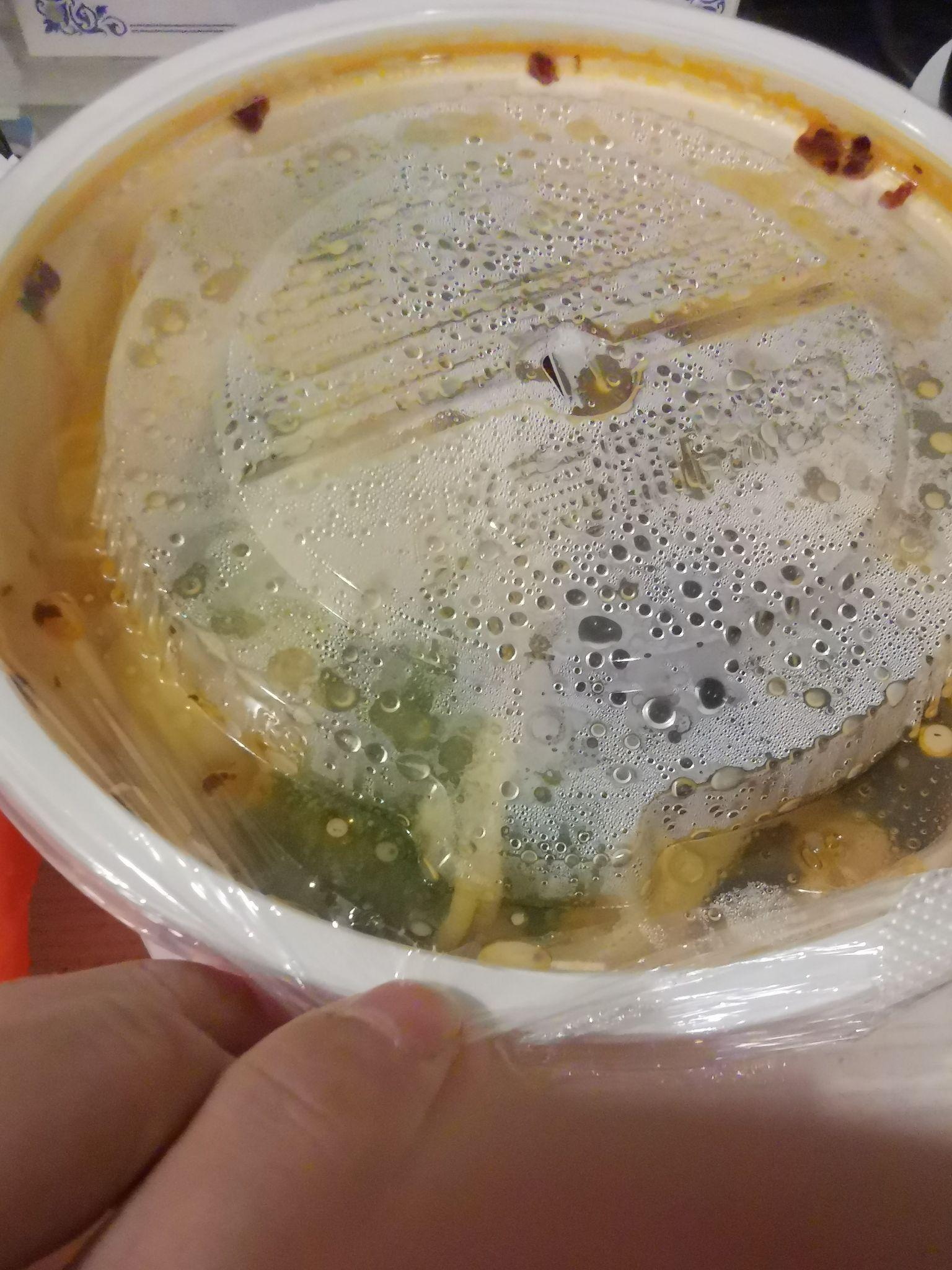 男子三餐点外卖突发呕吐意识模糊