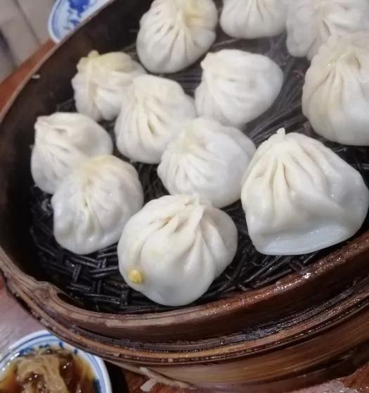 上海有没有馒头，城市饮食文化与面食的交融