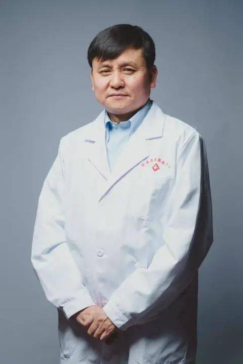 张文宏怎么胖了？探究背后的原因与变化
