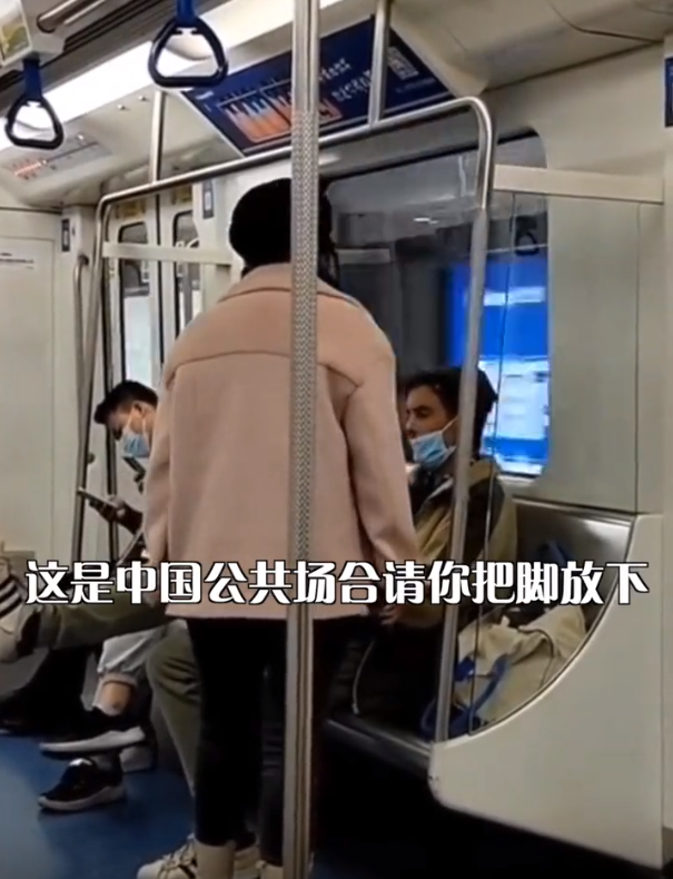 巴列车大量乘客遭劫持，中领馆迅速回应——见证国家力量的时刻