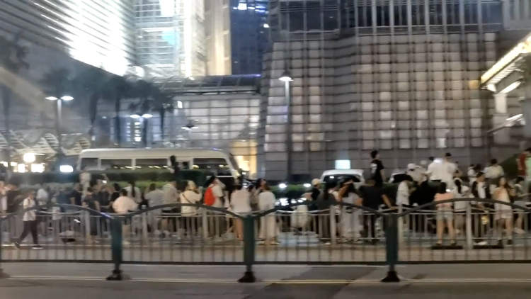 大疆上海总部21点楼下人头攒动的背后故事