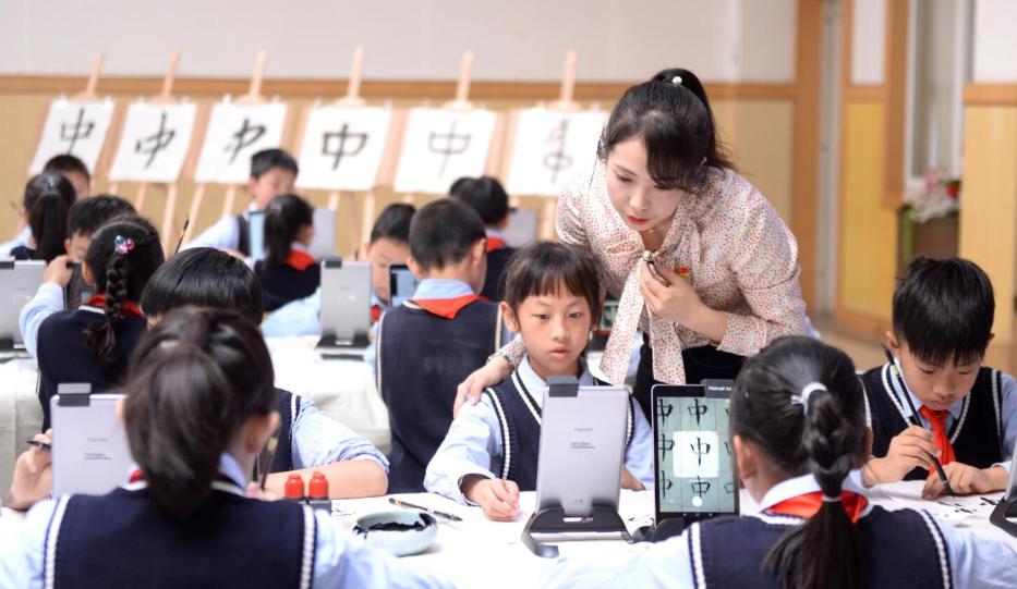 专家热议，每孩一次性补贴十万，究竟何去何从？