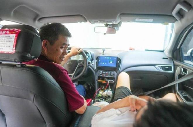 开网约车半月收入揭秘，如何做到月入四位数