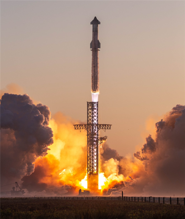 星际之旅，星舰与火星的浪漫邂逅