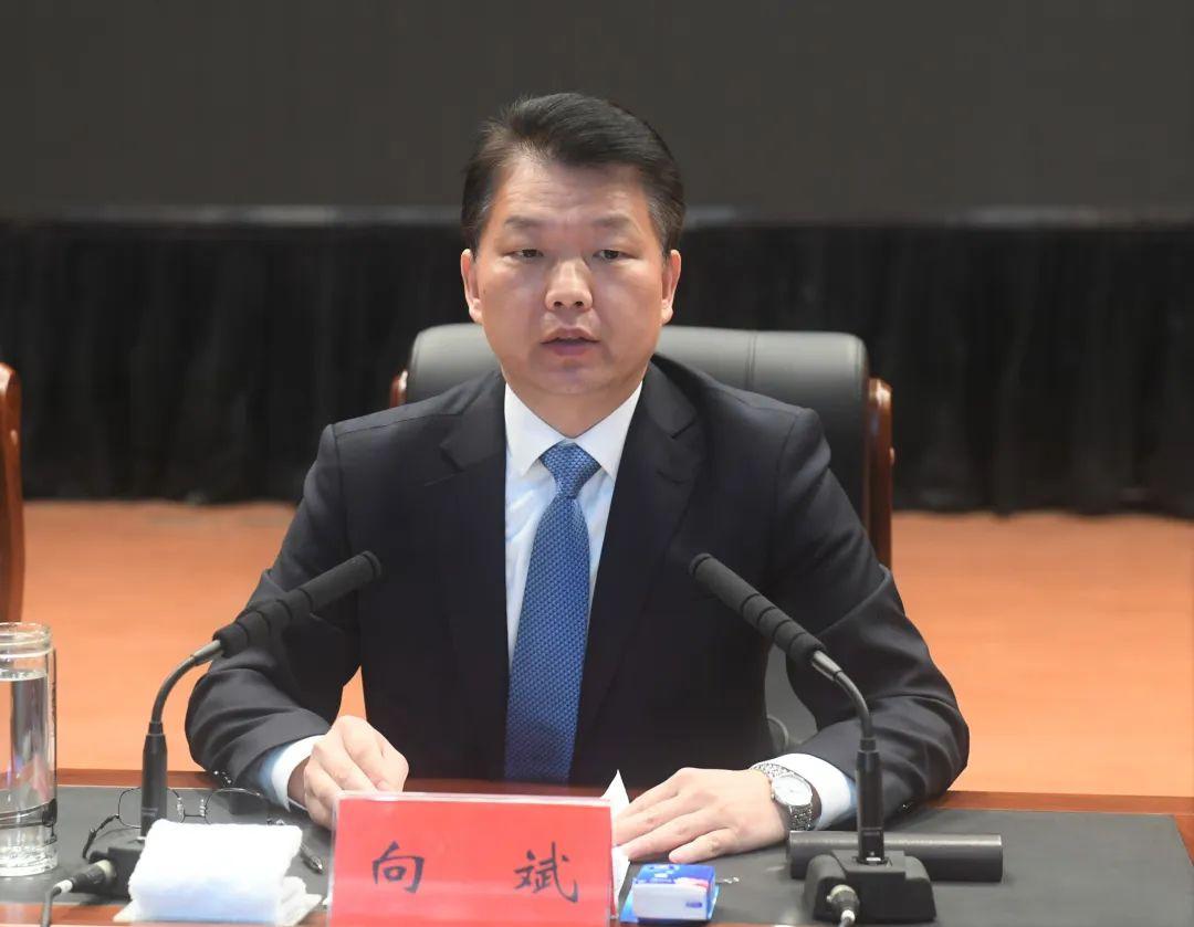抓深抓实纪检监察体制改革，构建廉洁政治新生态