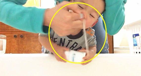 月嫂使用75度酒精为婴儿洗鼻子的专业解析