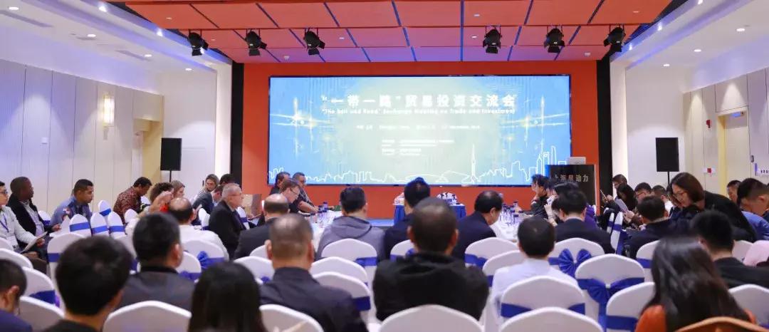 中方代表团访问巴拿马，意义深远