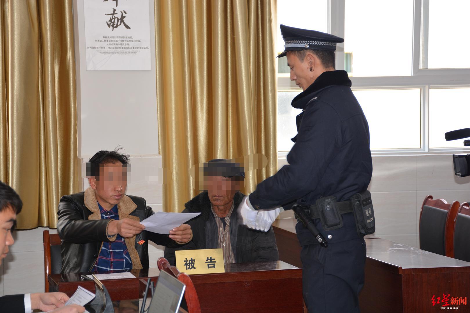 拒送子女入学被拘，深度解读背后的社会问题