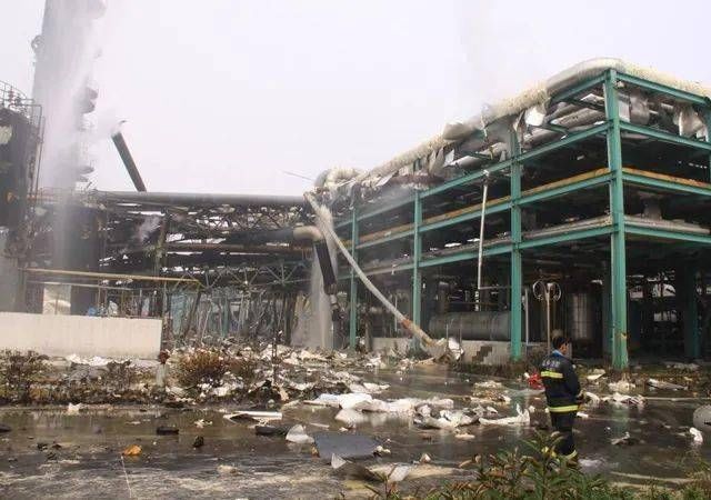 河南一工厂发生爆炸事件，真相、救援与反思
