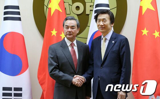 中日韩三国外长达成共识，开启区域合作新篇章