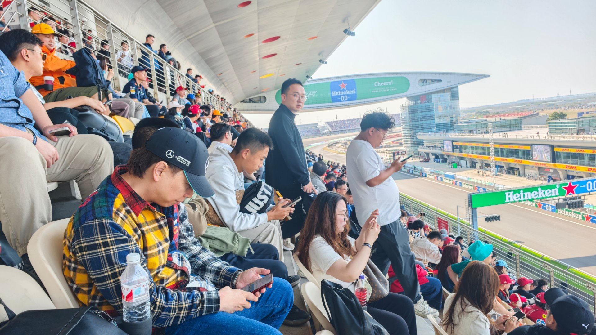 人人人F1浪潮，探索未来的无限可能