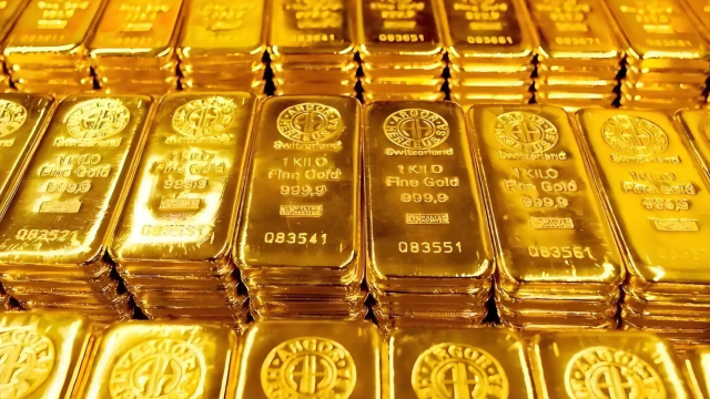 女生黄金投资大揭秘，23天攒下77万黄金，增值11万，揭秘背后的投资之道