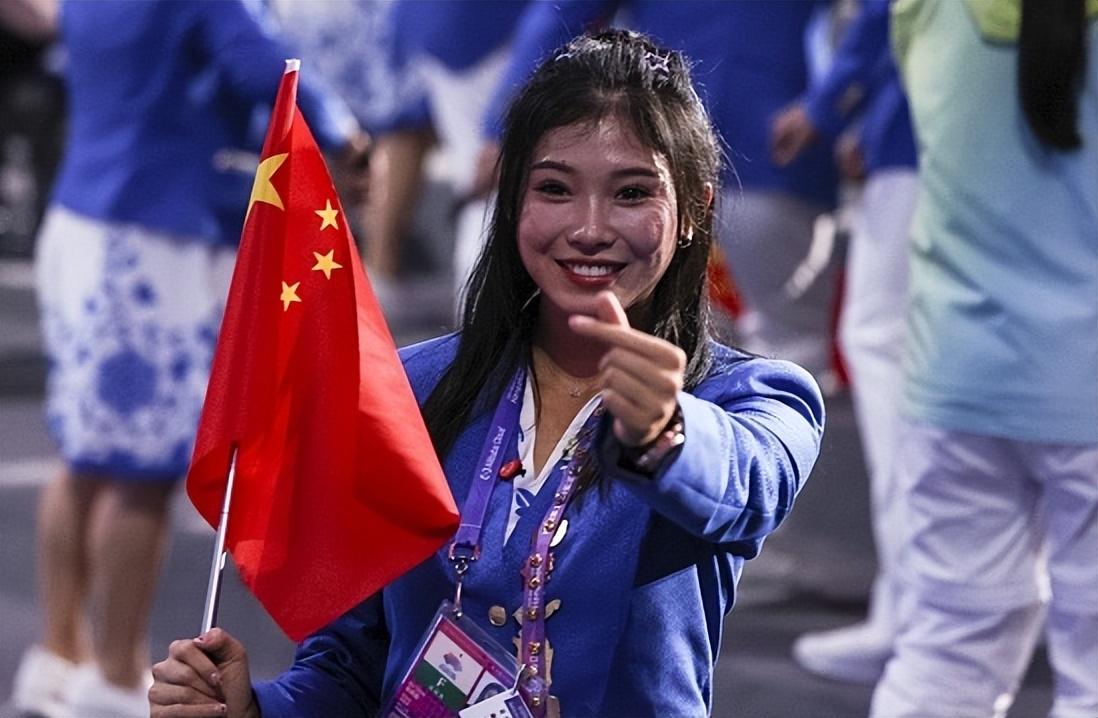 吴艳妮泪洒现场，以8秒破全国纪录惊艳全场！