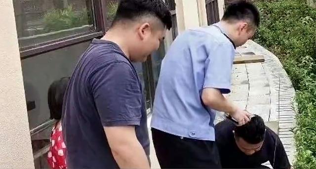 女子捡到300万黄金，命运因此转折