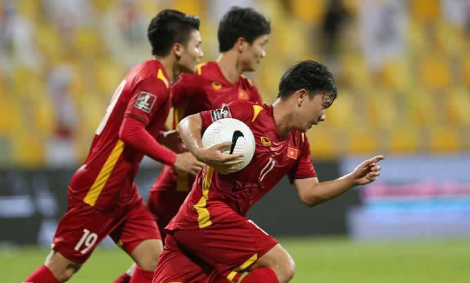 国足与澳大利亚比赛视频，热血瞬间，期待再次翻篇！