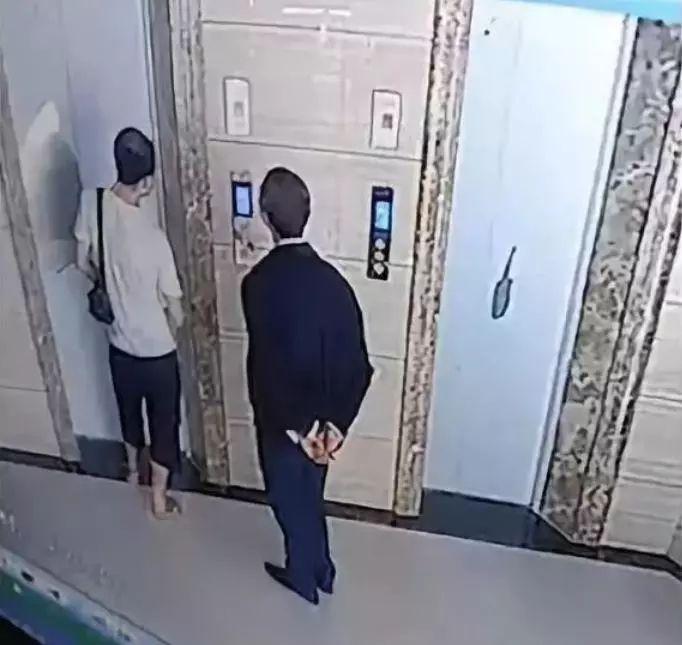 小区电梯坠落，惊魂一刻与后续思考