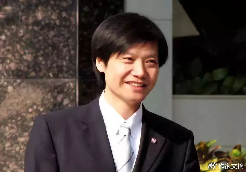 雷军回母校遭两级反转，打扰了