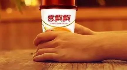 香飘飘奶茶价格大解密，多少钱一箱15杯？一文带你了解全部