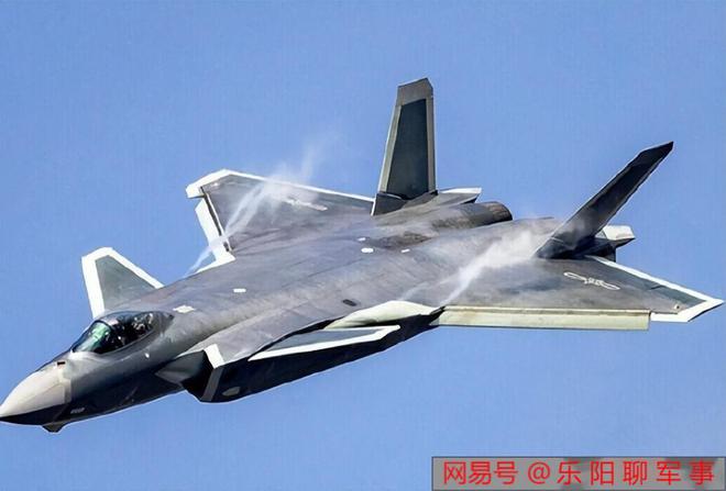 歼35列装，揭秘新一代战斗机如何展翅蓝天