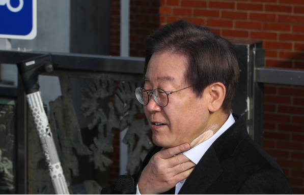 韩媒爆料，李在明视察山火灾情时遭遇袭击——深度解析事件始末