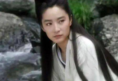 陈德容说王蓉太自我了，娱乐圈的自我表达与真实个性