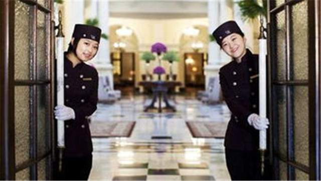 门童工作的风采与挑战