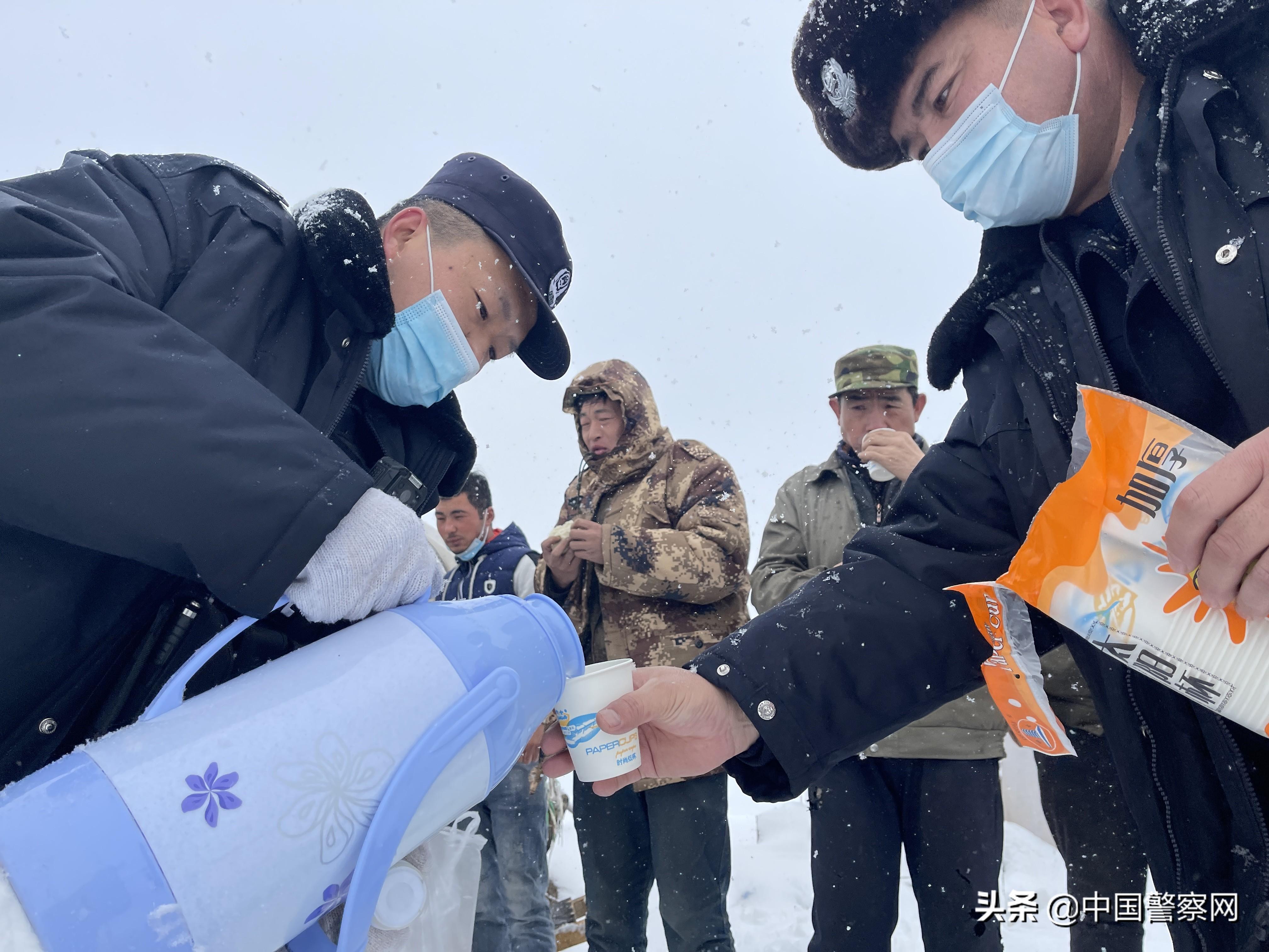 中国救援36天真实事件，逆境中的力量与坚韧