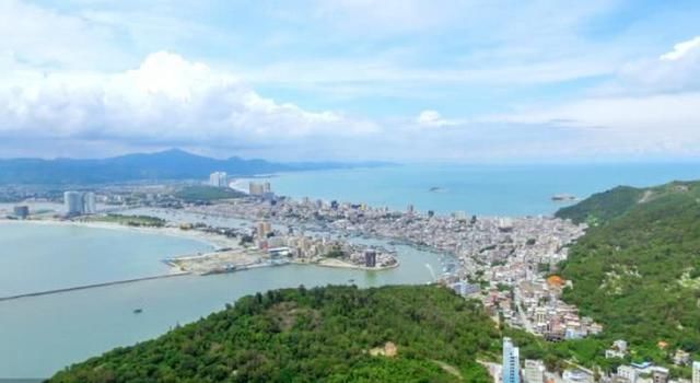 李嘉诚投资港口之路，洞悉全球港口经济的战略高地