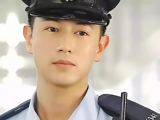 TVB男演员陈键锋，演绎之外的美食之旅，以第一名学厨毕业