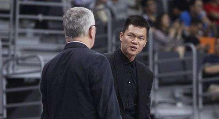公司违规饮酒事件引发震荡，总经理被降为普通员工