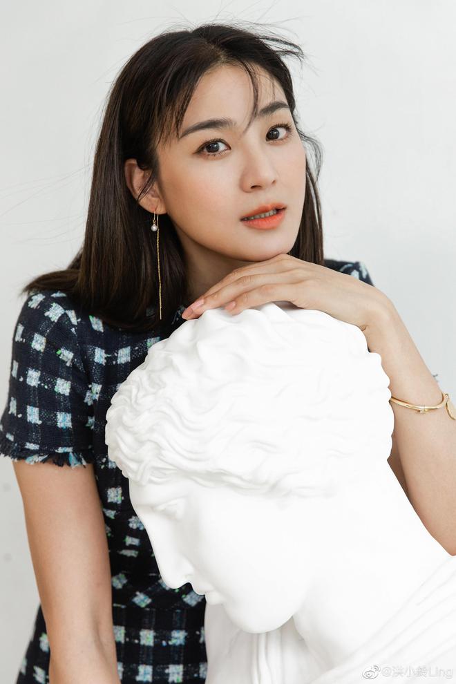 洪小铃官宣产女，喜悦与祝福交织的美好时刻