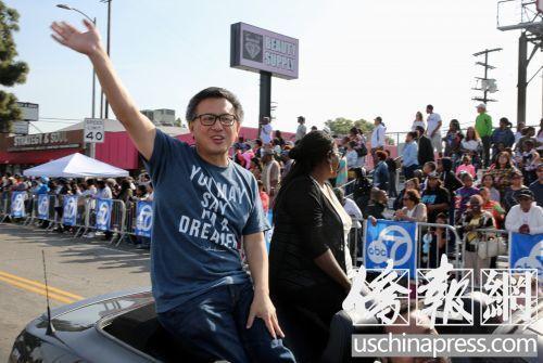加州州长公开发声，引领、沟通与行动的力量