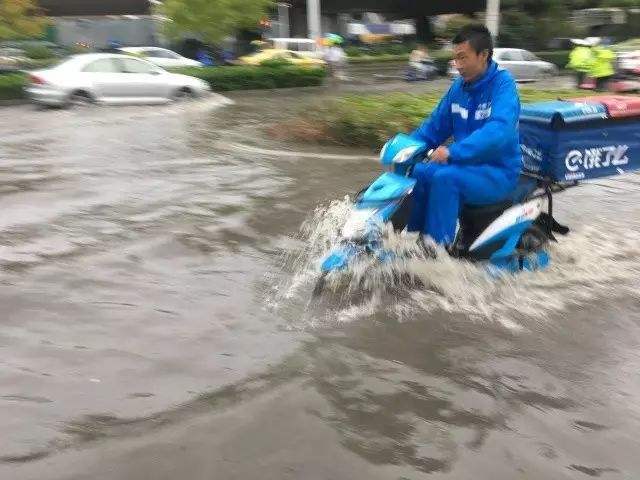 大风天送不送外卖？平台回应