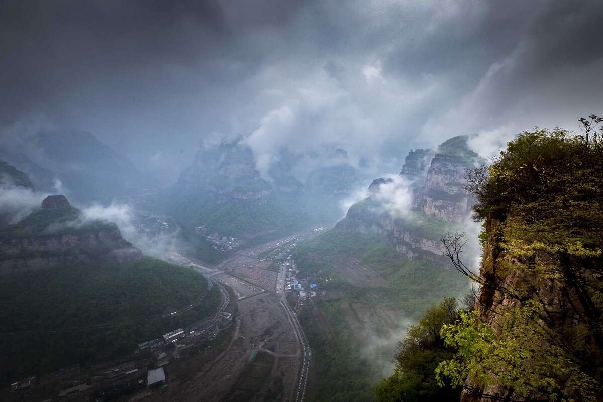 太行山挡住水汽，自然地理与生态影响探究
