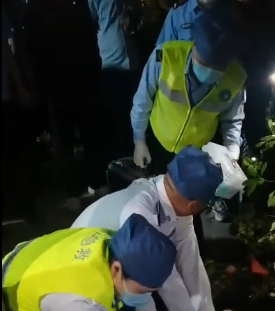 杭州一男孩从27楼坠亡事件，当地通报与反思
