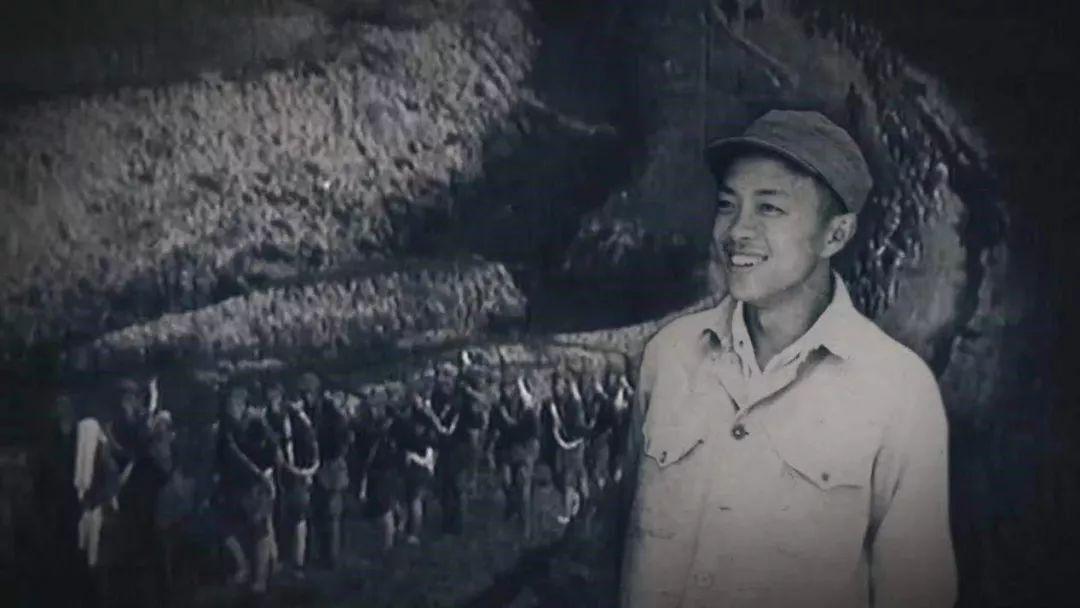 百岁老人撞车后与交警硬核对话