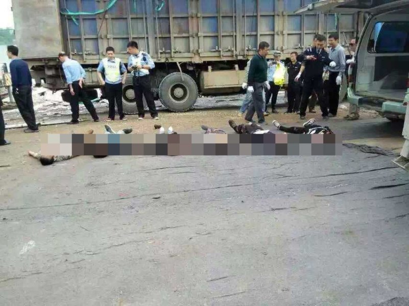 景德镇昨天发生车祸当场死亡事件，深度分析与反思
