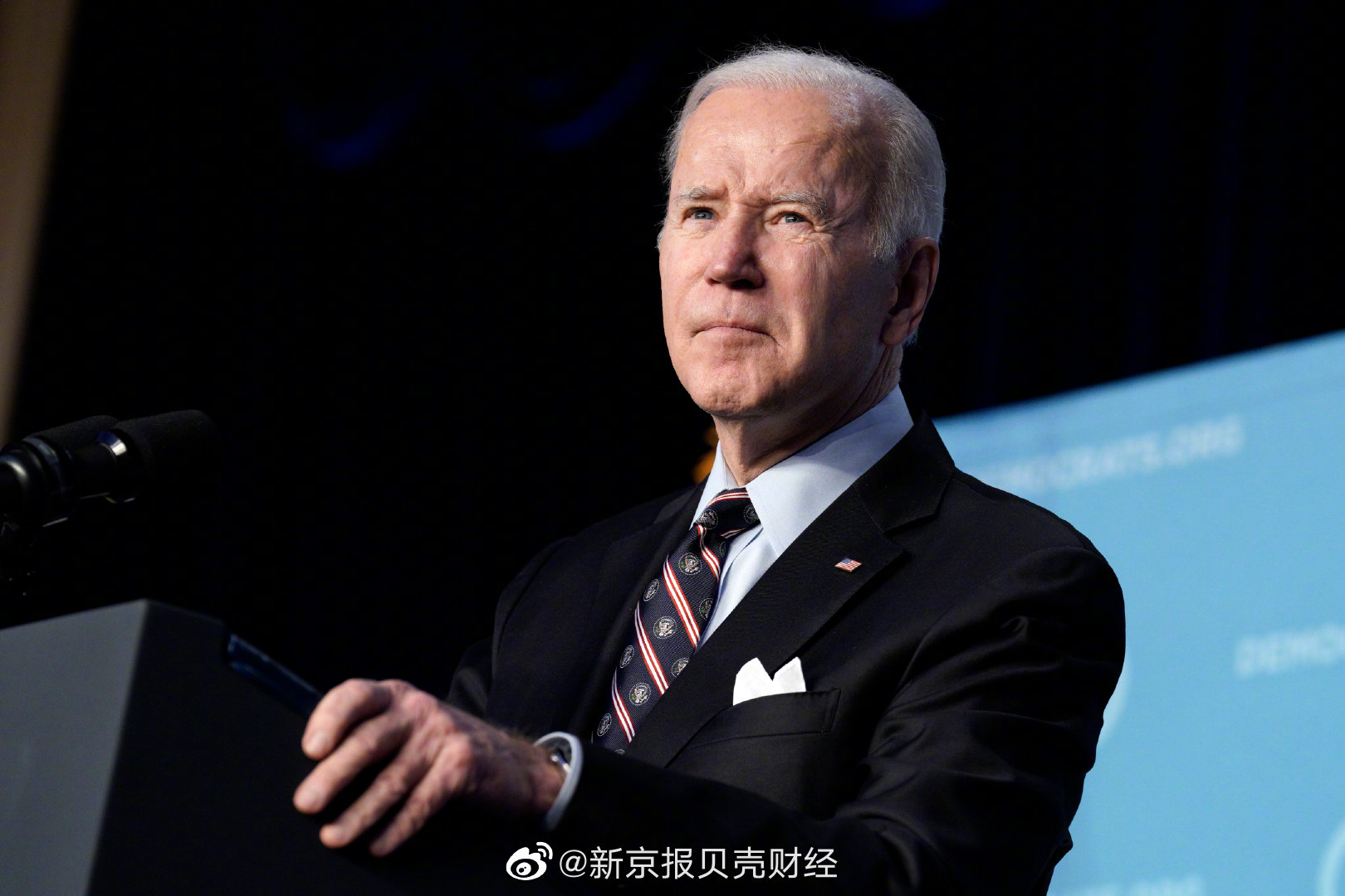 拜登公开��g抨击特朗普的话，政治纷争下的言论分析