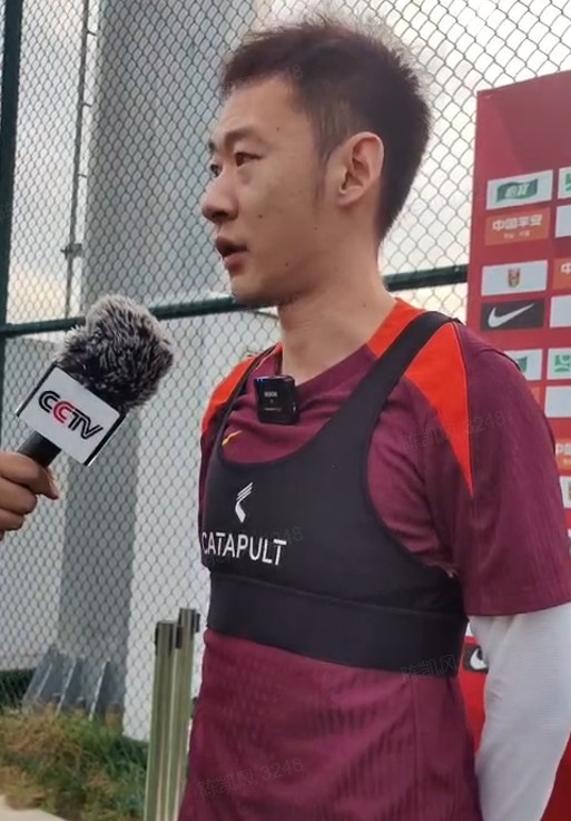 程进婉拒赛后瞬采，不是不尊重你们